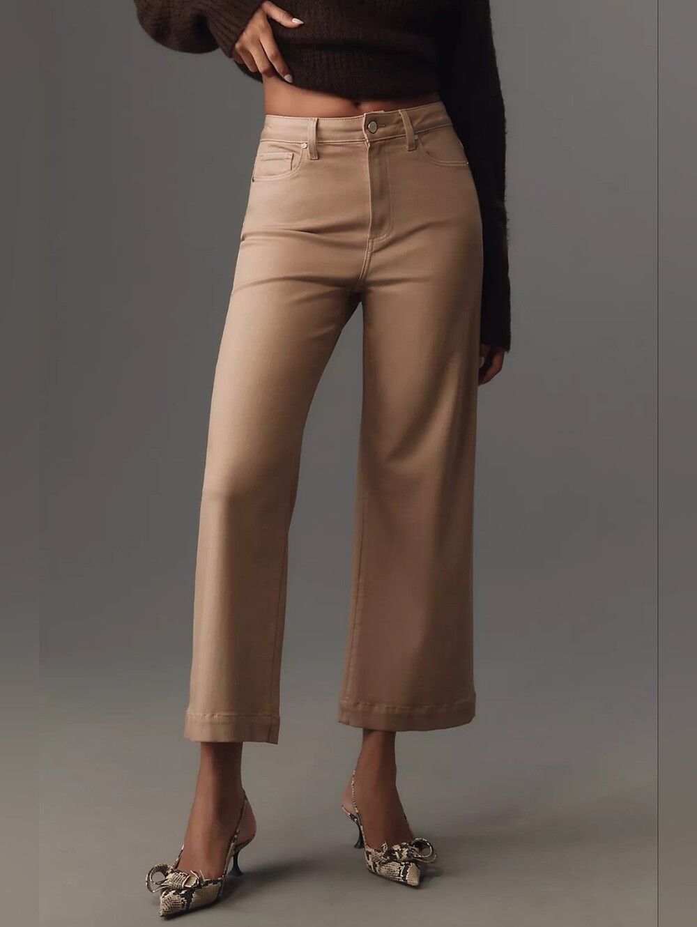 PAIGE Wide Leg Cropped Jeans in Camel Size 24